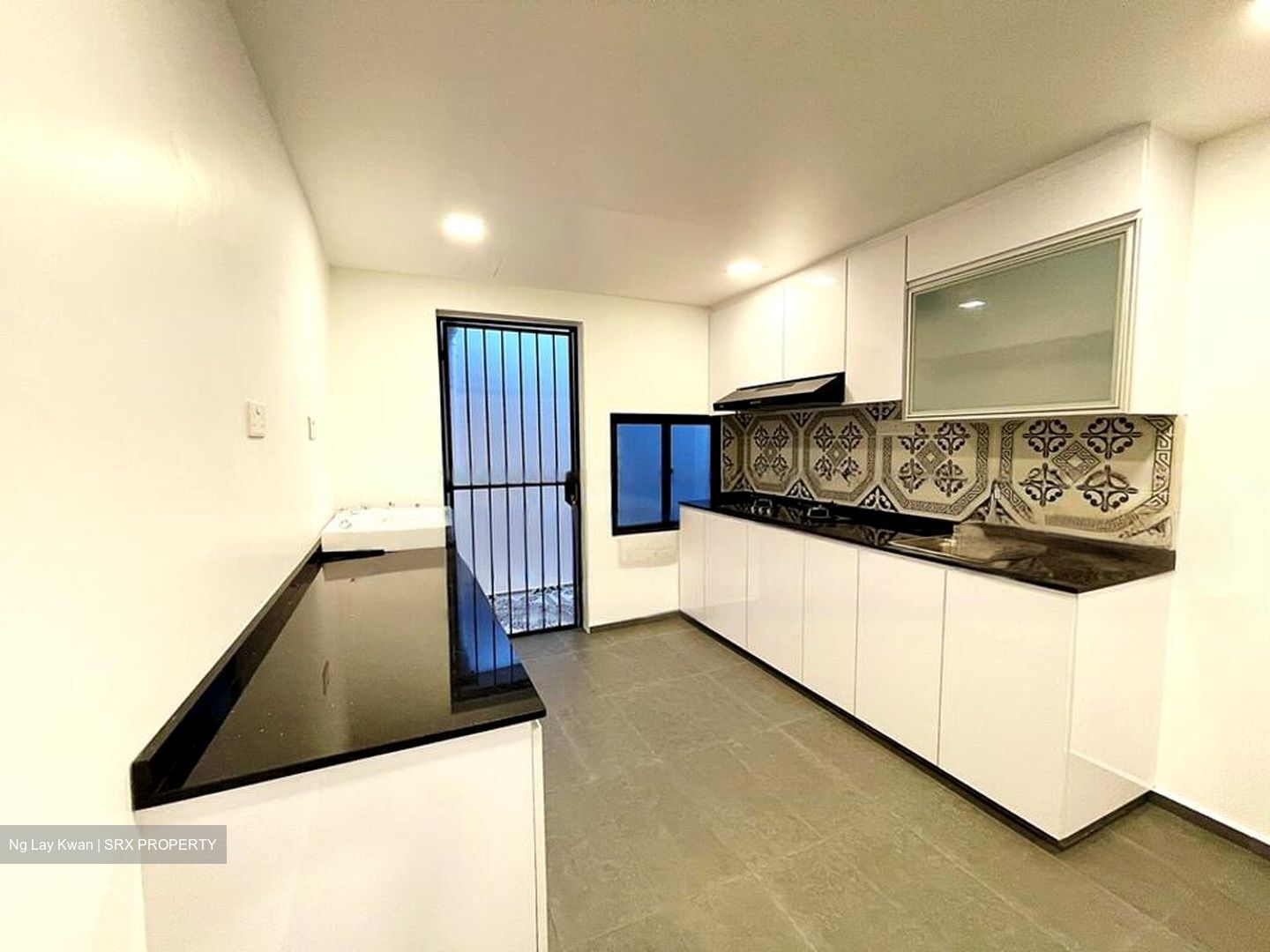 Serangoon Garden Estate (D19), Terrace #598759451